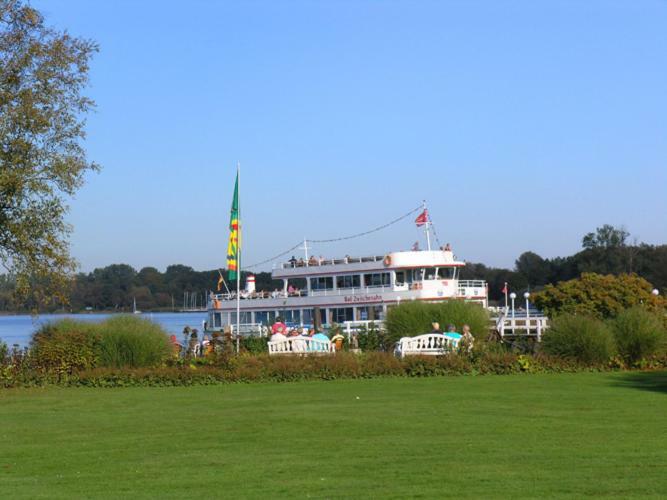 Ferienwohnungen Am Kurpark Bad Zwischenahn Exterior foto